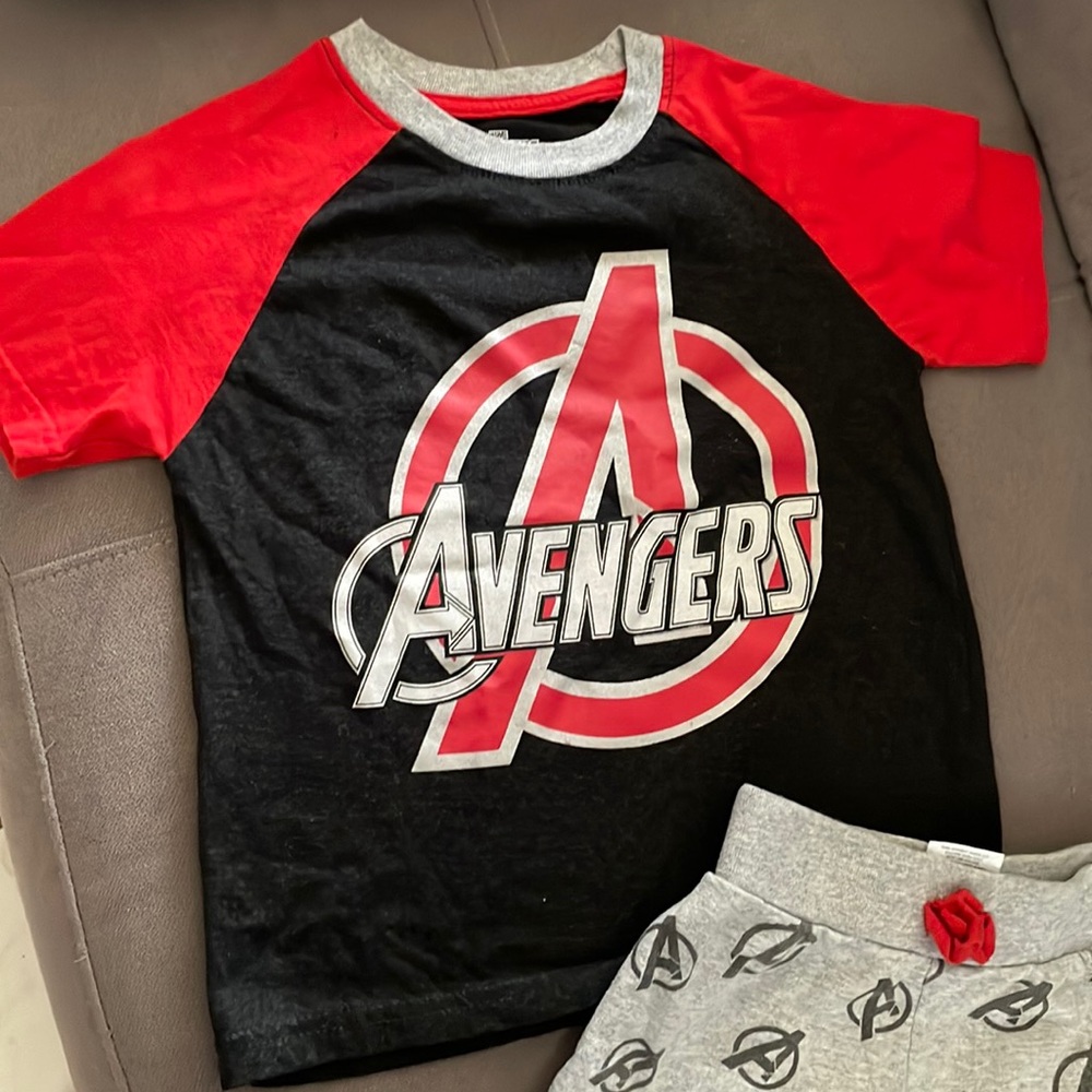 Boys Avengers Set